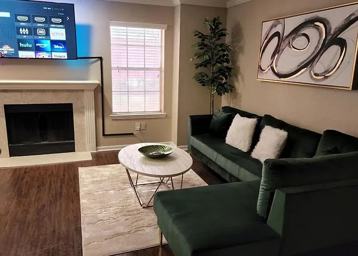 Med Center Charm 2Br Haven